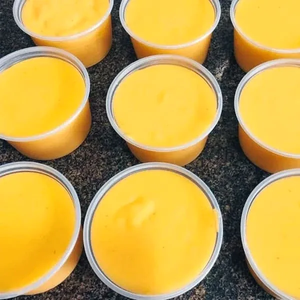 Porções de curau de milho em potes, foto do acervo enviado pela empresa
